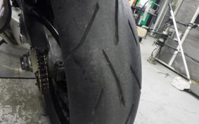 HONDA RVF400 2001 NC35