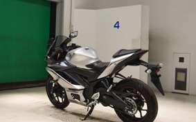 YAMAHA YZF-R25 A 2022 RG43J