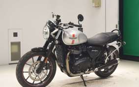 TRIUMPH STREET TWIN 2016