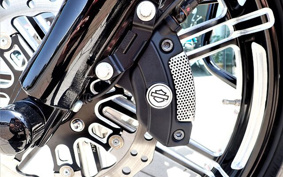 HARLEY FLHX 2011 KB4