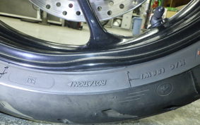 TRIUMPH TRIDENT 660 2025