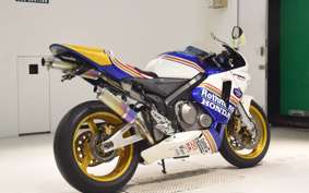 HONDA CBR600RR 2005 PC37