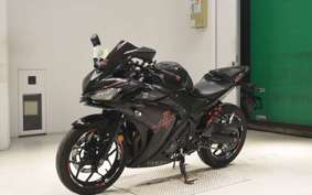 YAMAHA YZF-R3 2018