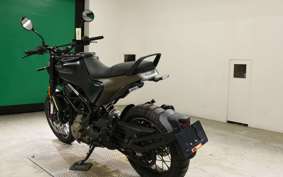 HUSQVARNA SVARTPILEN 401 2025
