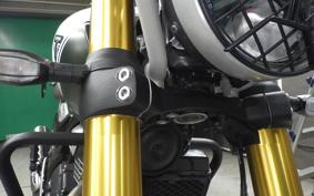 TRIUMPH SCRAMBLER400X 2024