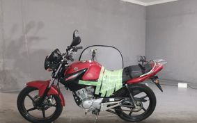 YAMAHA YBR125 RE05