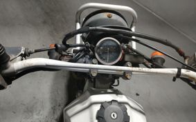 SUZUKI DJEBEL 125 SF44A