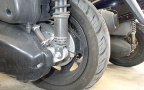 HONDA FORZA 2001 MF06