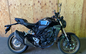 HONDA CB250R MC52