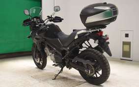 SUZUKI Vｽﾄﾛｰﾑ650A 2018 C733A