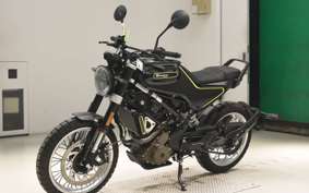 HUSQVARNA SVARTPILEN 401 2019