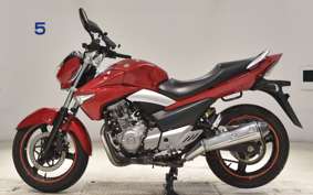 SUZUKI GSR250 2018