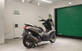 YAMAHA N-MAX