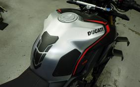 DUCATI STREETFIGHTER V4 SP 2023