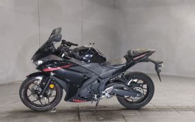 YAMAHA YZF-R25 RG10J