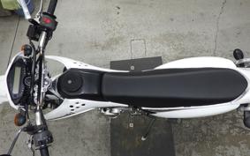 KAWASAKI KLX125
