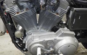 HARLEY XLH883 HUGGER 2022