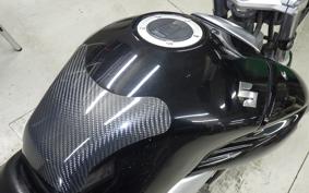 SUZUKI GSR250