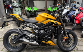 TRIUMPH STREET TRIPLE RS 2023 HDA614