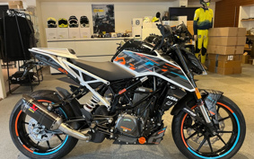 KTM 390 DUKE 2024 JPJ40