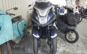 YAMAHA TRICITY 125 SE82J