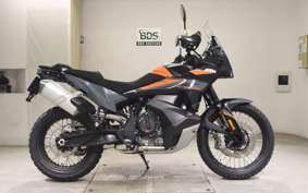 KTM 890 ADVENTURE	 2026