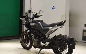 HUSQVARNA SVARTPILEN 401 2021