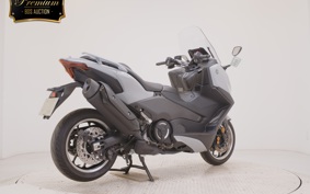 YAMAHA T-MAX 560 T 2026 SJ21J