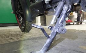 YAMAHA FZ25 2000