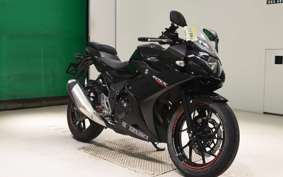 SUZUKI GSX250 R