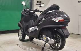 PIAGGIO MP3 250