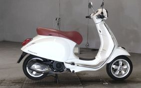 VESPA PRIMA BEIGE RA125 M8210