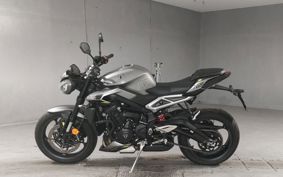 TRIUMPH STREET TRIPLE R HDA604