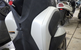 YAMAHA TRICITY 125 SE82J