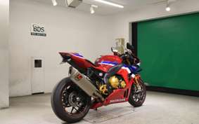 HONDA CBR1000RR RSP 2024 SC82