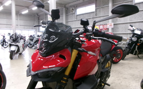DUCATI STREET FIGHTER V4S 2021 FA00