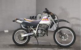 SUZUKI DR250R SJ45A
