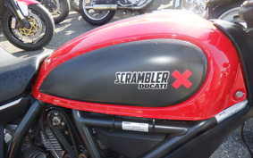 DUCATI SCRAMBLER ICON 2015
