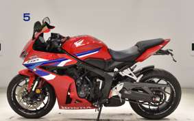 HONDA CBR650R E-Clutch 2025 RH17