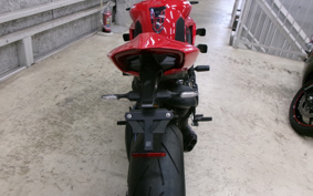 DUCATI STREET FIGHTER V4S 2021 FA00