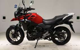 SUZUKI Vｽﾄﾛｰﾑ250