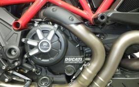DUCATI DIAVEL Carbon 2012