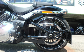 HARLEY FXBR 2023 YEZ