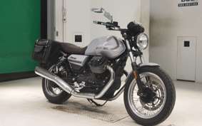 MOTO GUZZI V7 SPECIAL 2023
