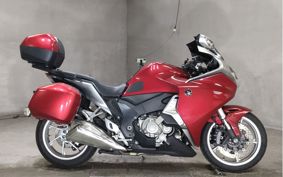 HONDA VFR1200F DCT 2011 SC63