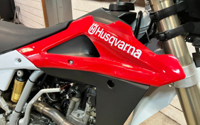 HUSQVARNA SM250R