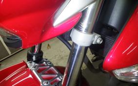 SUZUKI GSR250