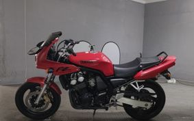 YAMAHA FZ400 4YR
