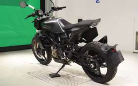 HUSQVARNA HUSQVARNA スバルトピレン701 2022