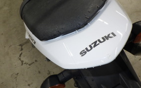 SUZUKI GSR750 A 2013 GR7NA
